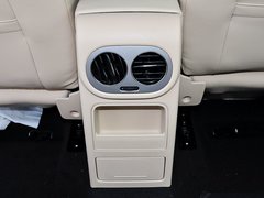 2015款 1.8TSI 自动 两驱舒适版 5座