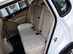 2015款 1.8TSI 自动 两驱舒适版 5座