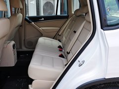 2015款 1.8TSI 自动 两驱舒适版 5座