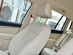 2015款 1.8TSI 自动 两驱舒适版 5座