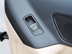 2015款 1.8TSI 自动 两驱舒适版 5座