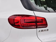 2015款 1.8TSI 自动 两驱风尚版 5座