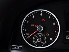 2015款 1.8TSI 自动 两驱风尚版 5座