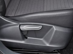2015款 1.8TSI 自动 两驱风尚版 5座