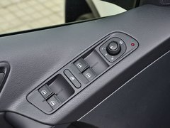 2015款 1.8TSI 自动 两驱风尚版 5座