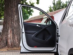 2015款 1.8TSI 自动 两驱风尚版 5座