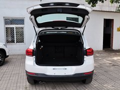 2015款 1.8TSI 自动 两驱风尚版 5座