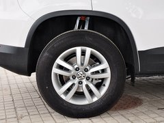 2015款 1.8TSI 自动 两驱风尚版 5座