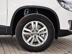 2015款 1.8TSI 自动 两驱风尚版 5座