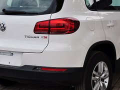 2015款 1.8TSI 自动 两驱风尚版 5座