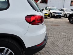 2015款 1.8TSI 自动 两驱风尚版 5座