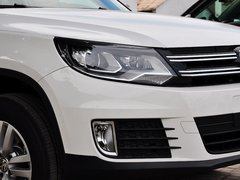 2015款 1.8TSI 自动 两驱风尚版 5座