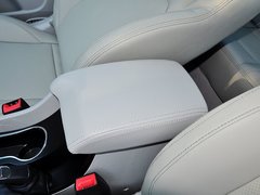 2014款 三厢 1.3T CVT 精英型