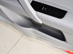 2014款 三厢 1.3T 手动 精英型