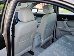 2014款 三厢 1.5L 手动 精英型