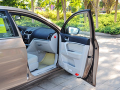 2014款 三厢 1.5L 手动 精英型