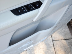 2014款 三厢 1.5L 手动 精英型