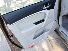 2014款 三厢 1.5L 手动 精英型