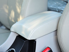 2014款 三厢 1.5L 手动 精英型