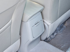2014款 三厢 1.5L 手动 精英型