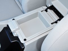 2014款 三厢 1.5L 手动 时尚型