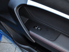 2014款 两厢 1.5L 手动 精英型