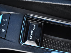 2014款 两厢 1.5L 手动 精英型
