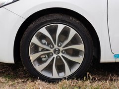 2015款 1.6L 自动 Premium