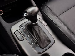 2015款 1.6L 自动 Premium