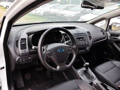 2015款 1.6L 自动 Premium
