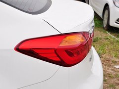 2015款 1.6L 自动 Premium