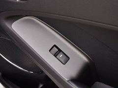2015款 1.6L 自动 Premium