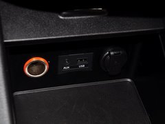 2015款 1.6L 自动 Premium