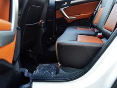 2014款 1.5L 手动 豪华智能型 5座