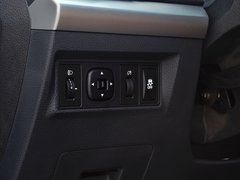 2014款 1.5L 手动 豪华智能型 5座