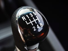 2014款 1.5L 手动 豪华智能型 5座