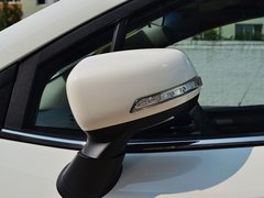 2014款 1.5L 手动 豪华智能型 5座