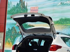 2014款 1.5L 手动 豪华智能型 5座
