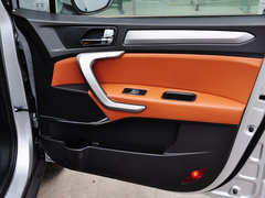 2014款 1.5L 手动 豪华智能型 5座