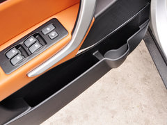 2014款 1.5L 手动 豪华智能型 5座