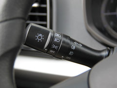 2014款 1.5L 手动 豪华型 5座