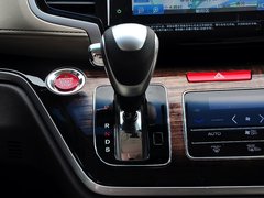 2015款 2.4L CVT 至尊版 7座