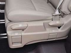 2015款 2.4L CVT 至尊版 7座