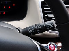 2015款 2.4L CVT 至尊版 7座