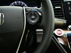 2015款 2.4L CVT 至尊版 7座