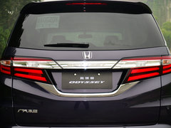 2015款 2.4L CVT 至尊版 7座
