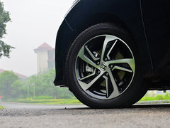 2015款 2.4L CVT 至尊版 7座