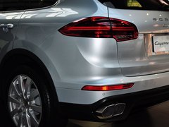 2015款 Cayenne Turbo 4.8T 5座