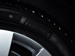 2015款 Cayenne Turbo 4.8T 5座