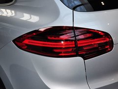 2015款 Cayenne Turbo 4.8T 5座